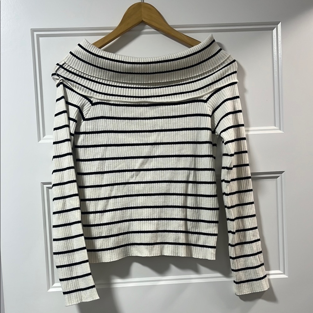 H&M Black and White Striped Knit Top